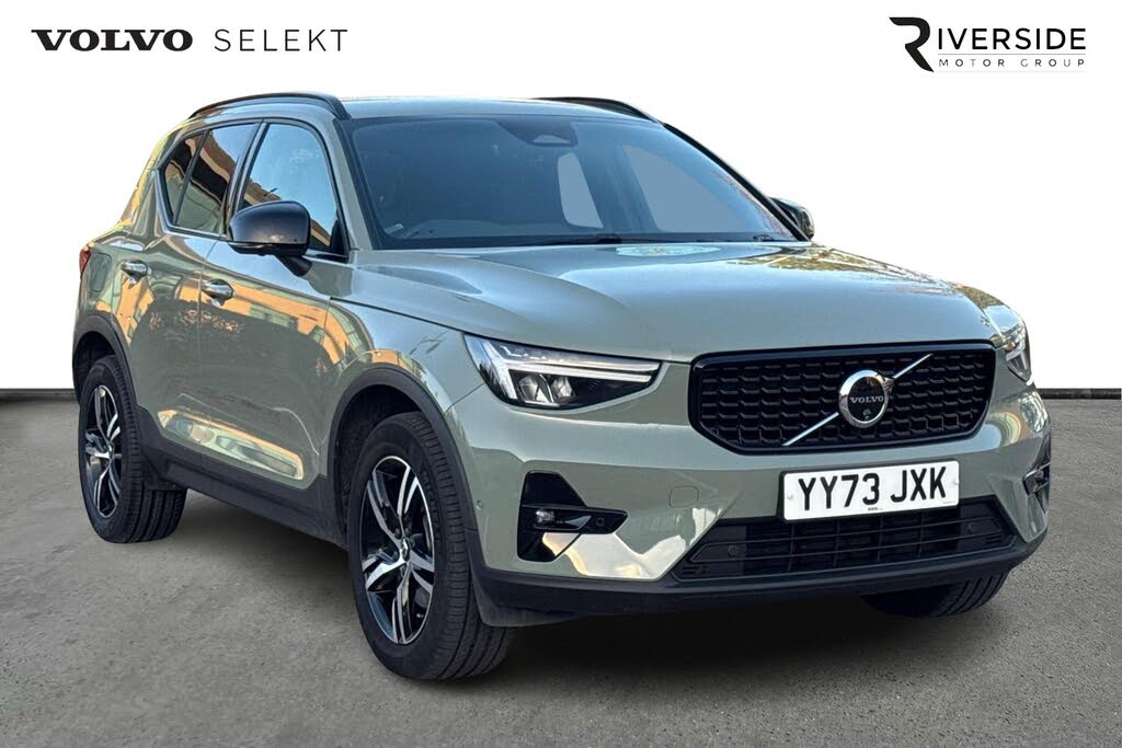 2023 Volvo XC40 2.0 B3 Plus