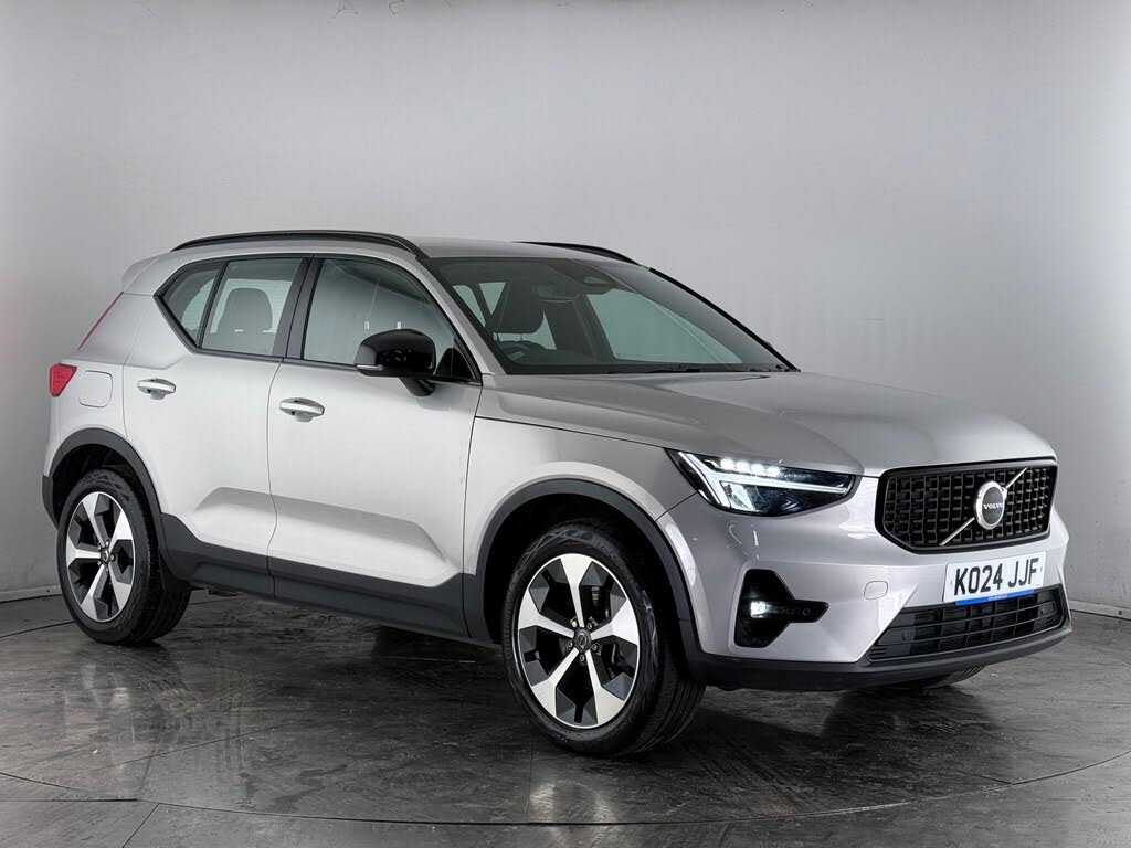 2024 Volvo XC40 2.0 B3 Plus