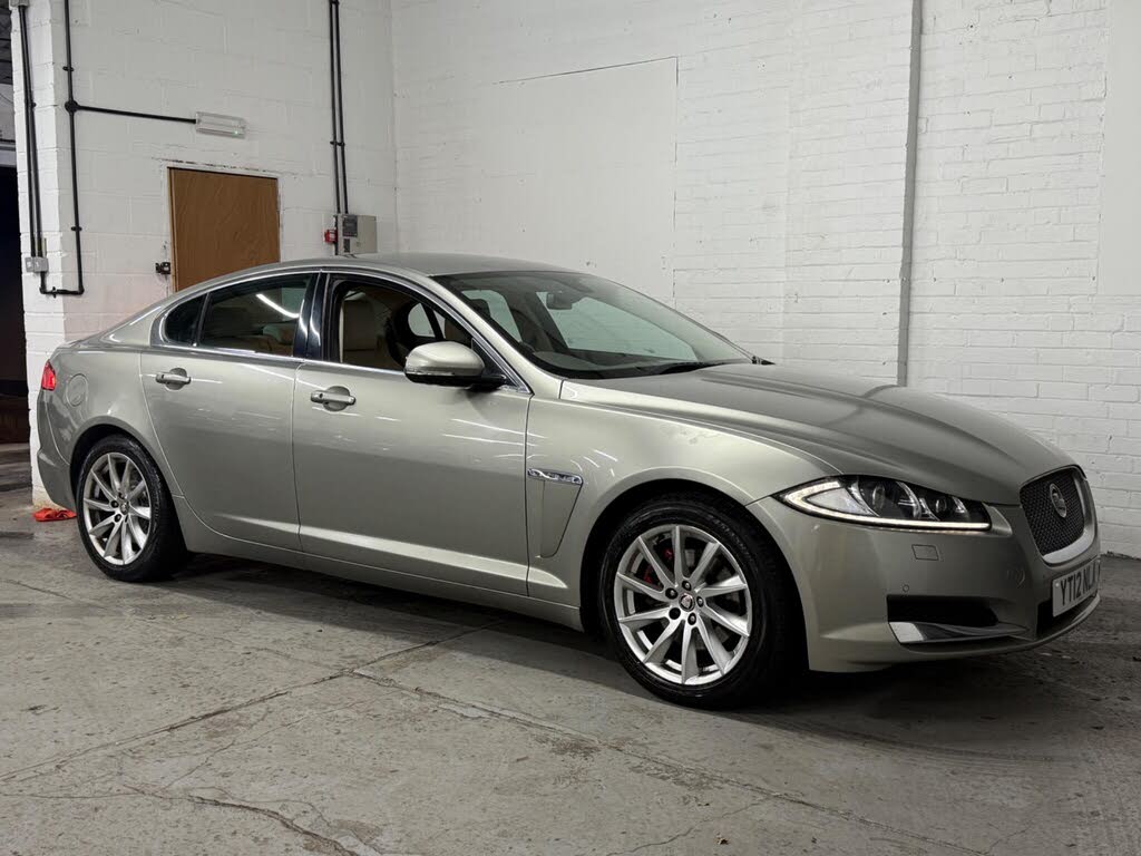 2012 Jaguar XF 2.2TD Premium Luxury (190ps) Saloon 4d auto
