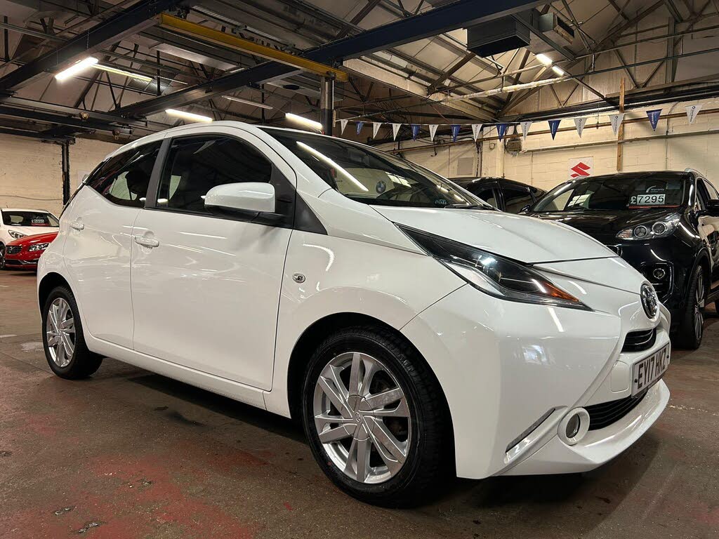 2017 Toyota AYGO 1.0 VVT-i x-pression 5d