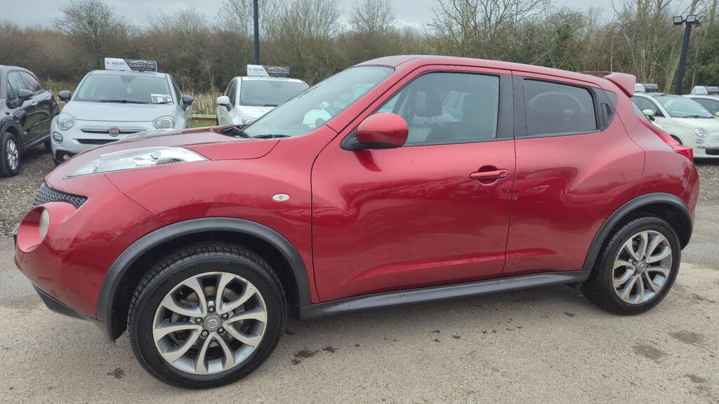 2011 Nissan Juke 1.6 Tekna DIG-T (190ps) 4WD 1618cc CVT