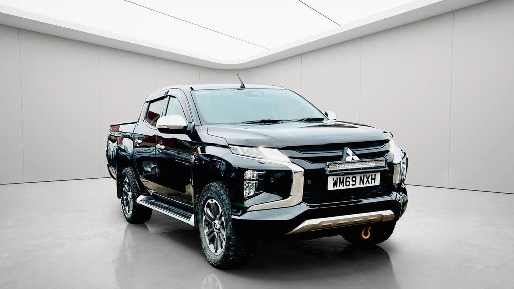 2020 Mitsubishi L200 2.2DI-D Barbarian X