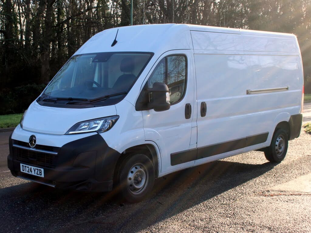 2024 Vauxhall Movano