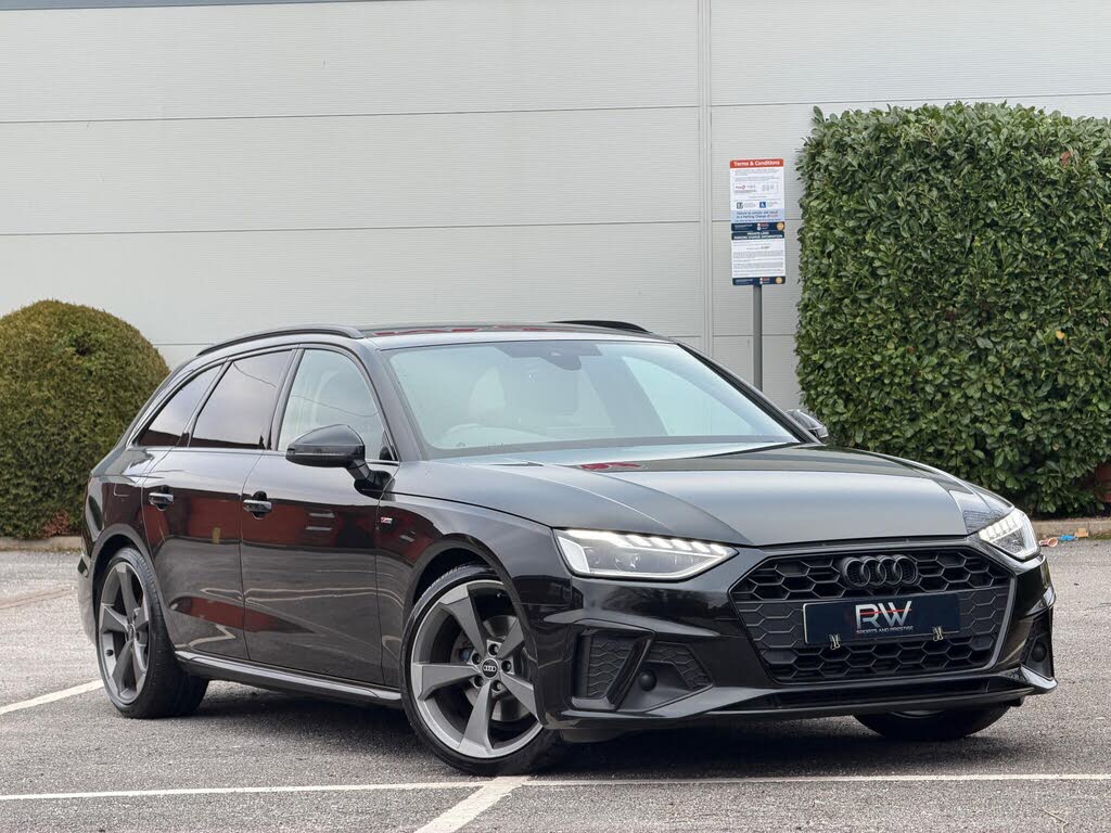 2022 Audi A4 Avant 2.0 35 TFSI Black Edition S Tronic