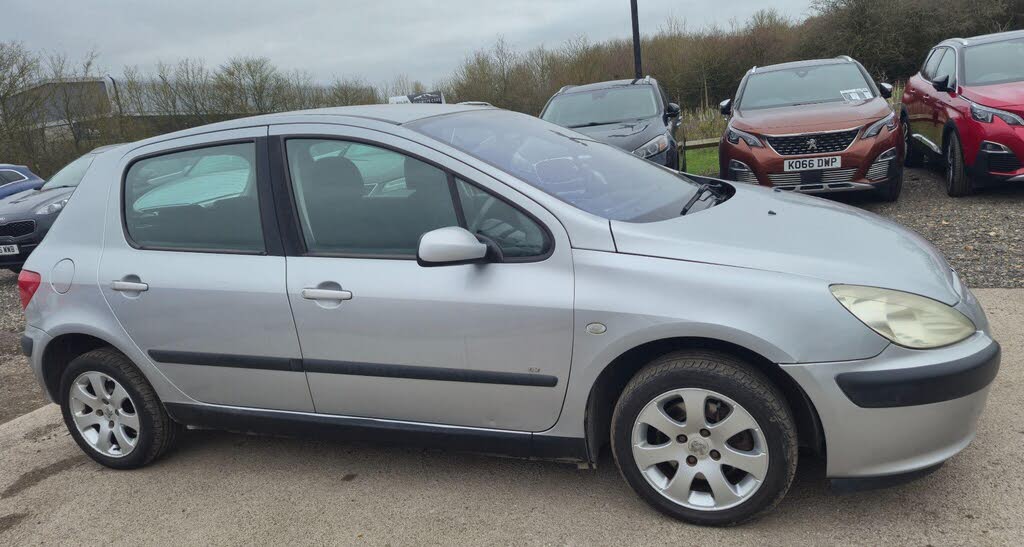 2001 Peugeot 307 1.6 LX auto