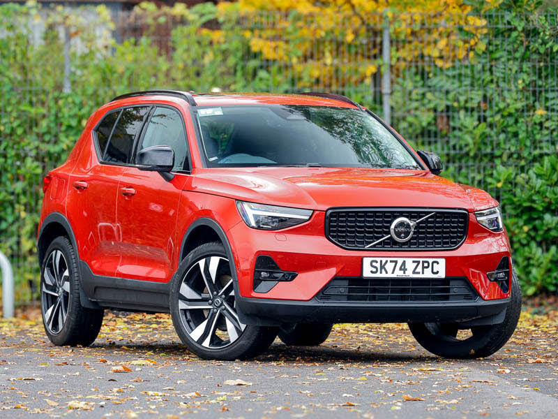 2024 Volvo XC40 2.0 B4 R-Design Pro