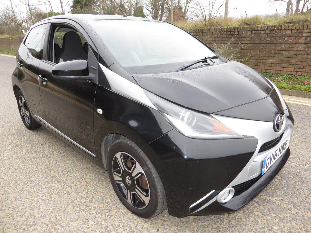 2015 Toyota AYGO 1.0 VVT-i x-clusiv (x-tra premium) 5d