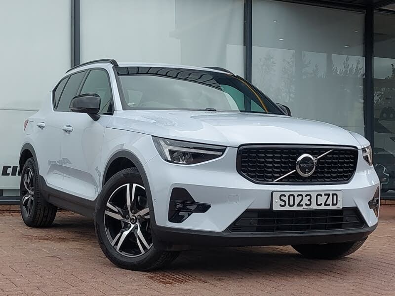 2023 Volvo XC40 2.0 B3 Plus