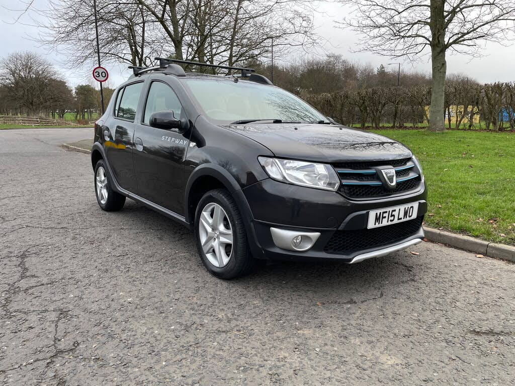 2015 Dacia Sandero Stepway 1.5D Laureate