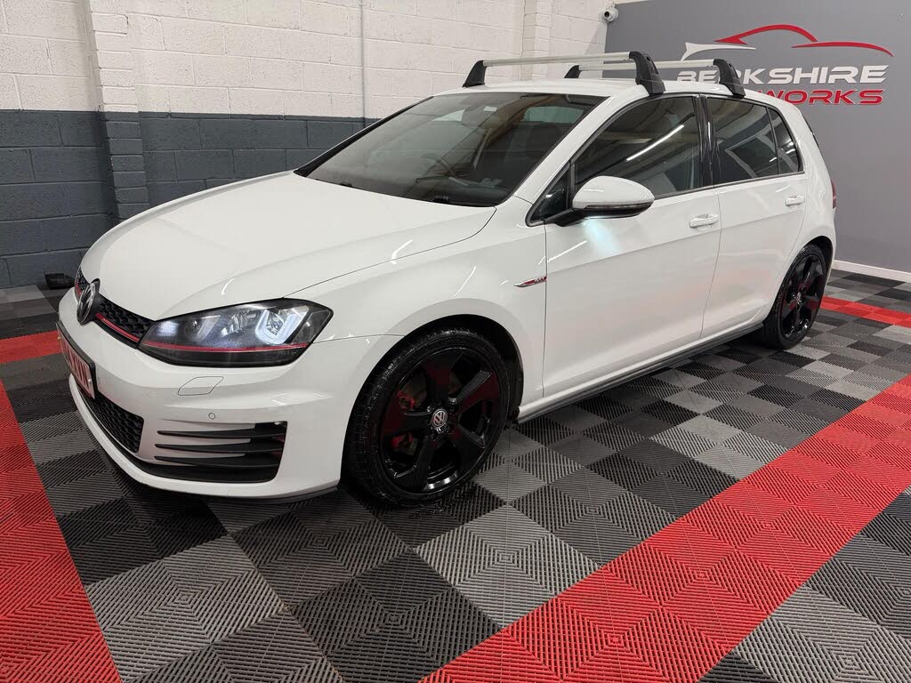 2014 Volkswagen Golf 2.0 GTi (220ps) Hatchback 5d
