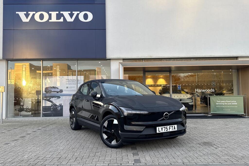 2025 Volvo EX30 E Single Motor Plus Extended Range