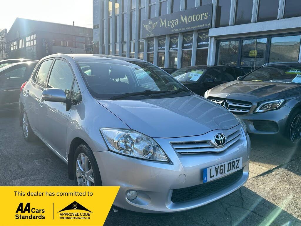2011 Toyota Auris