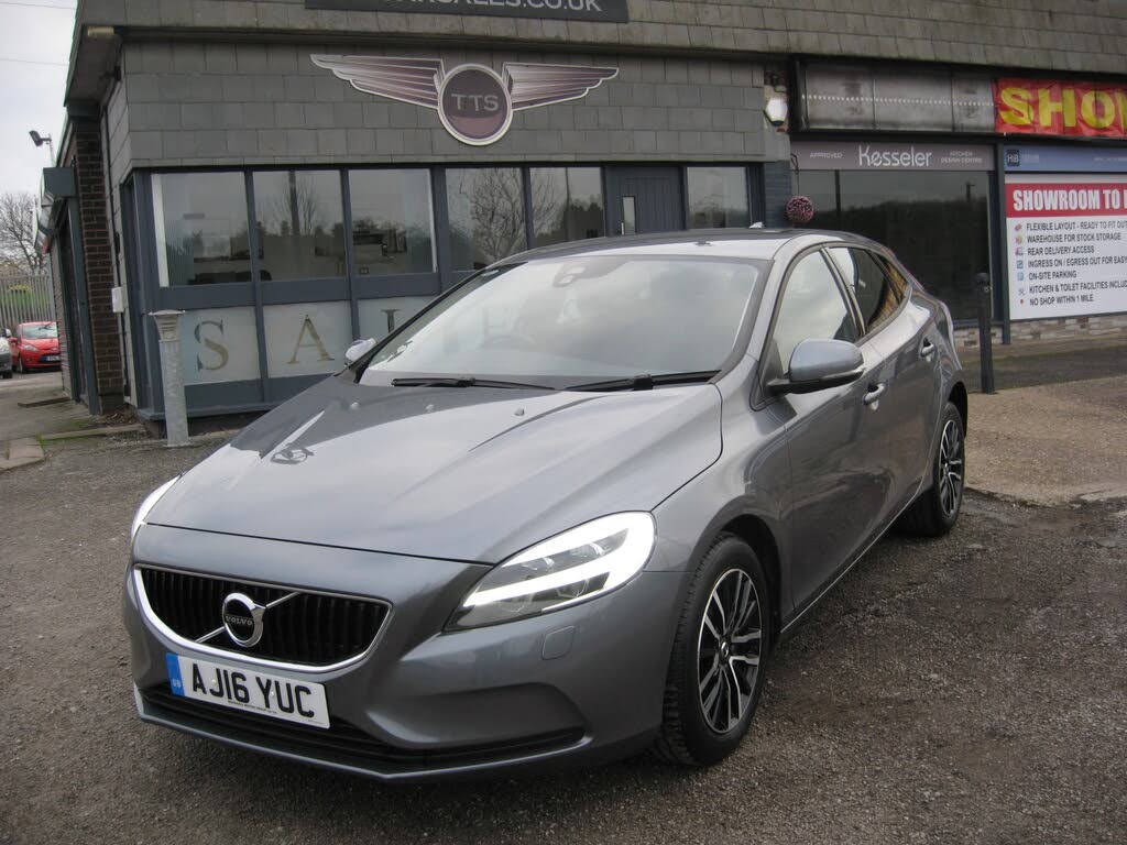 2016 Volvo V40 2.0 T2 Momentum