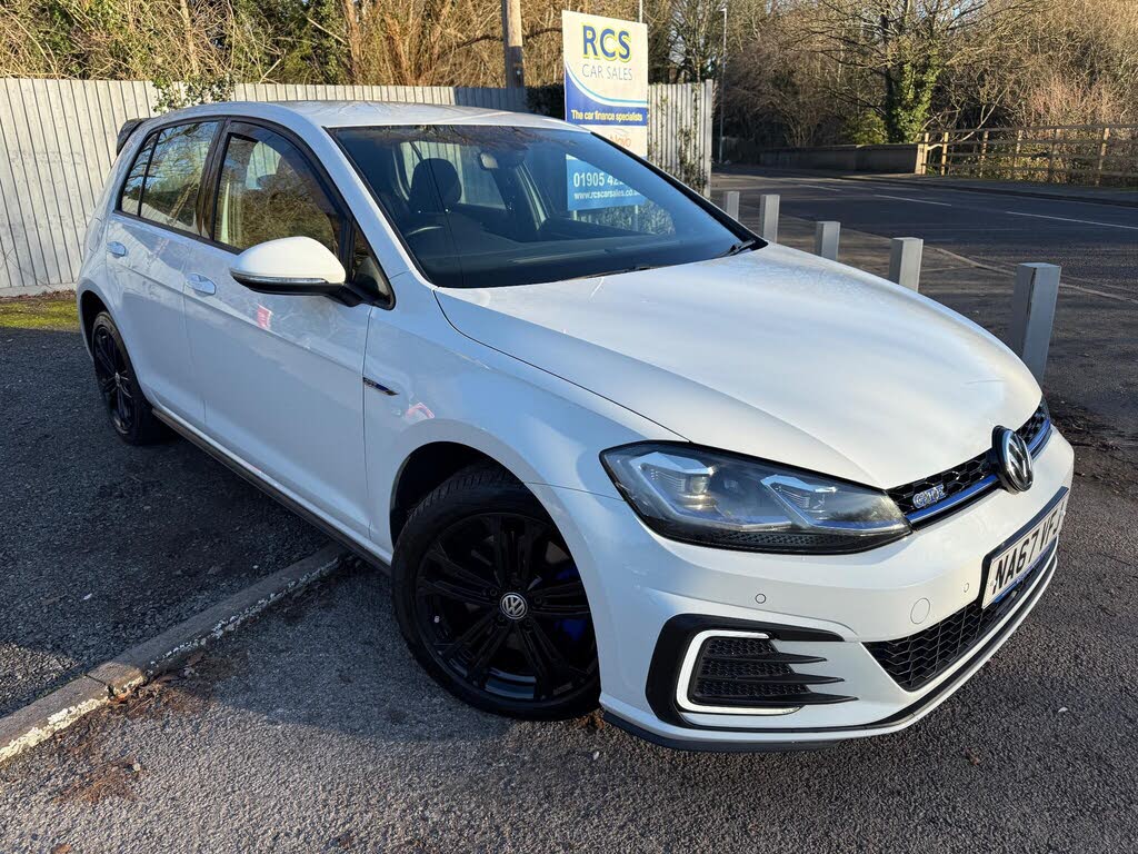 2017 Volkswagen Golf 1.4 TSI GTE (s/s)