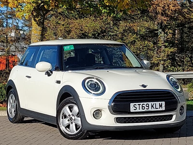 2019 MINI Mini 1.5 Cooper Classic Hatchback 3d
