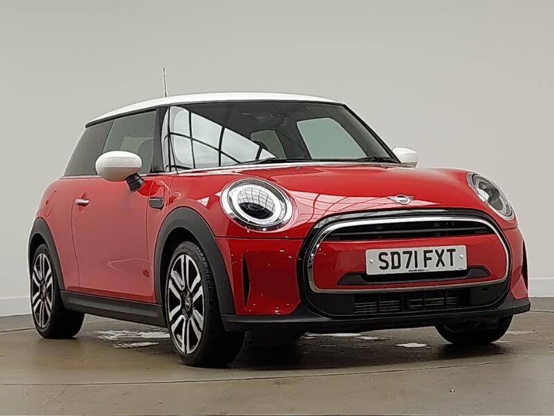 2021 MINI Mini 1.5 Cooper Exclusive Hatchback 3d