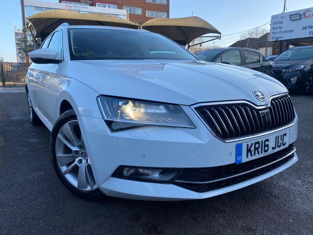 2016 Skoda Superb 2.0 TSI SE L Executive (220ps) Estate