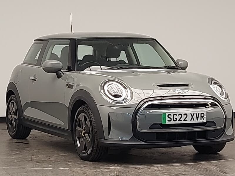 2022 MINI Mini E Cooper S 1)