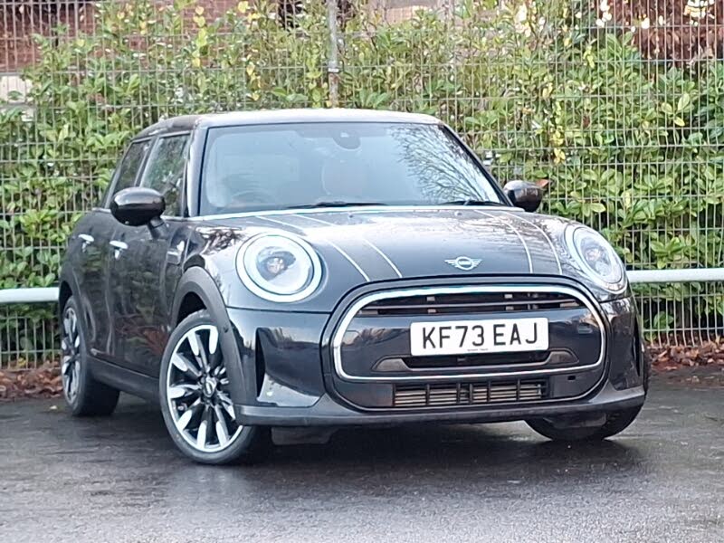 2024 MINI Mini 1.5 Cooper Exclusive (Premium Auto) Hatchback 5d Auto