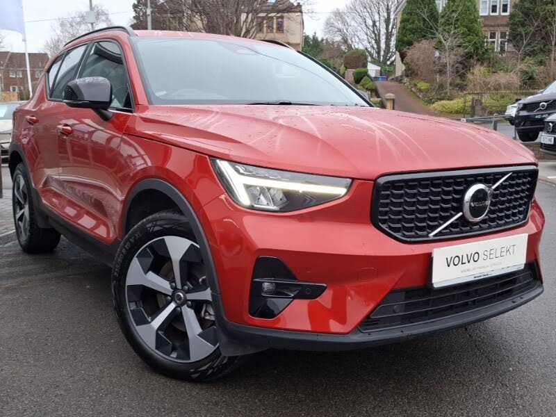 2025 Volvo XC40 2.0 B4 Plus