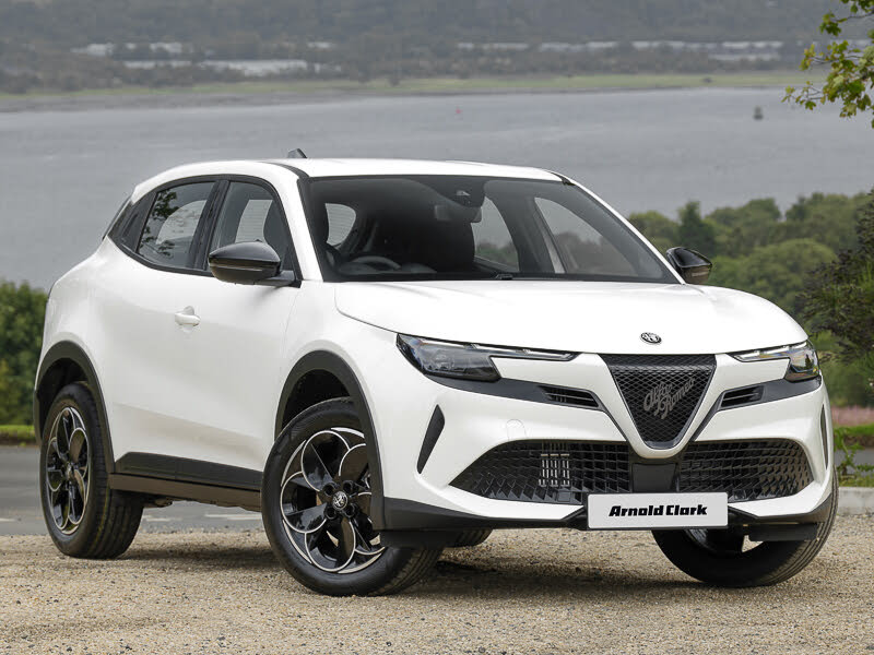 2025 Alfa Romeo Junior 1.2