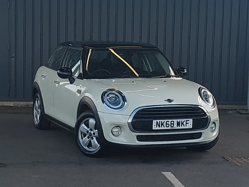 2018 MINI Mini 1.5 Cooper Series II (s/s) Hatchback 5d