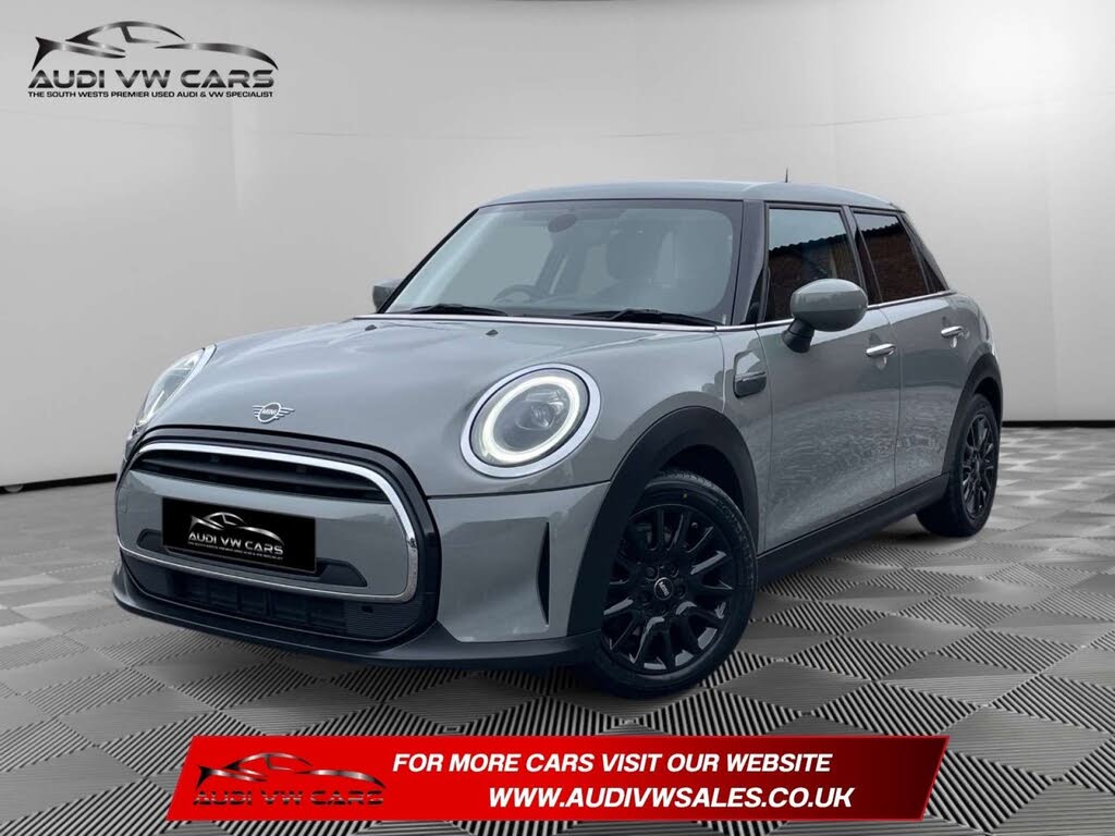 2022 MINI Mini 1.5 Cooper Classic (Premium) Hatchback 5d Auto