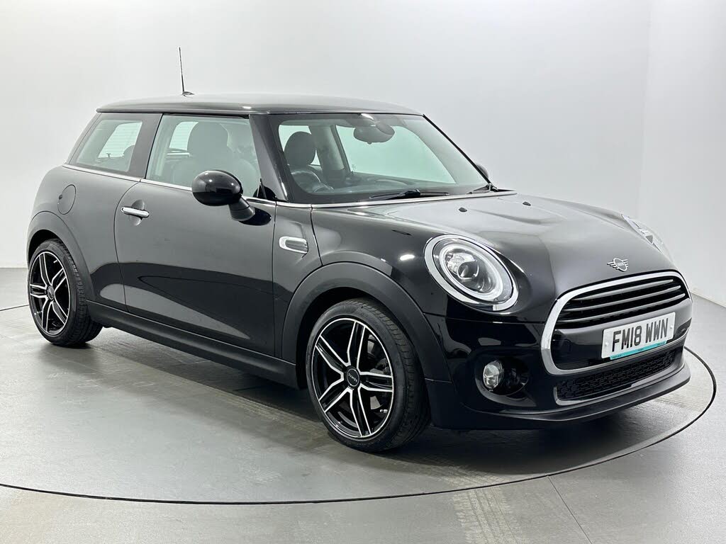 2018 MINI Mini 1.5 Cooper Series II (s/s) Hatchback 3d Auto