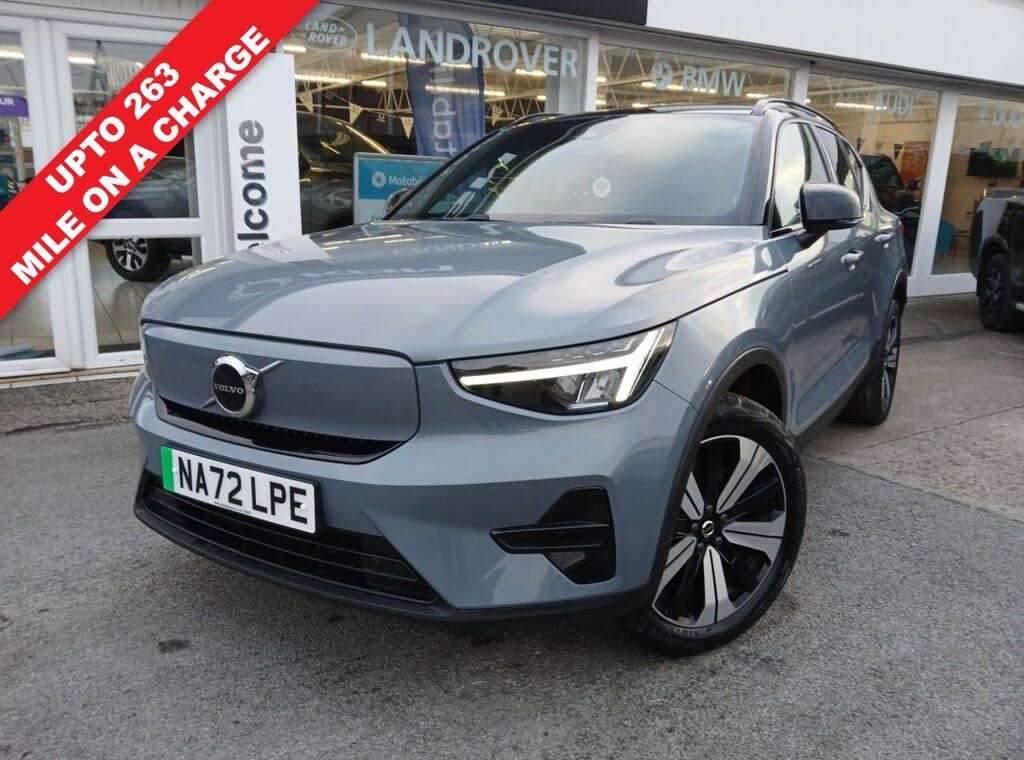 2022 Volvo XC40 E Recharge Core (228bhp)