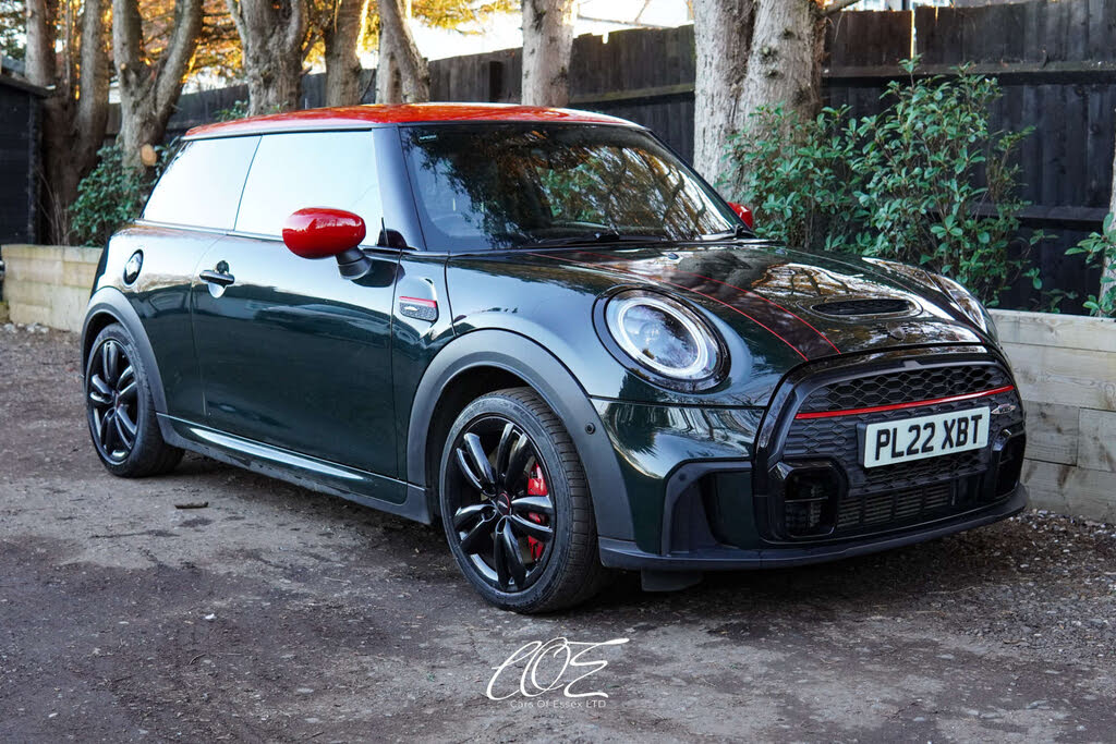 2022 MINI Mini 2.0 John Cooper Works Hatchback 3d