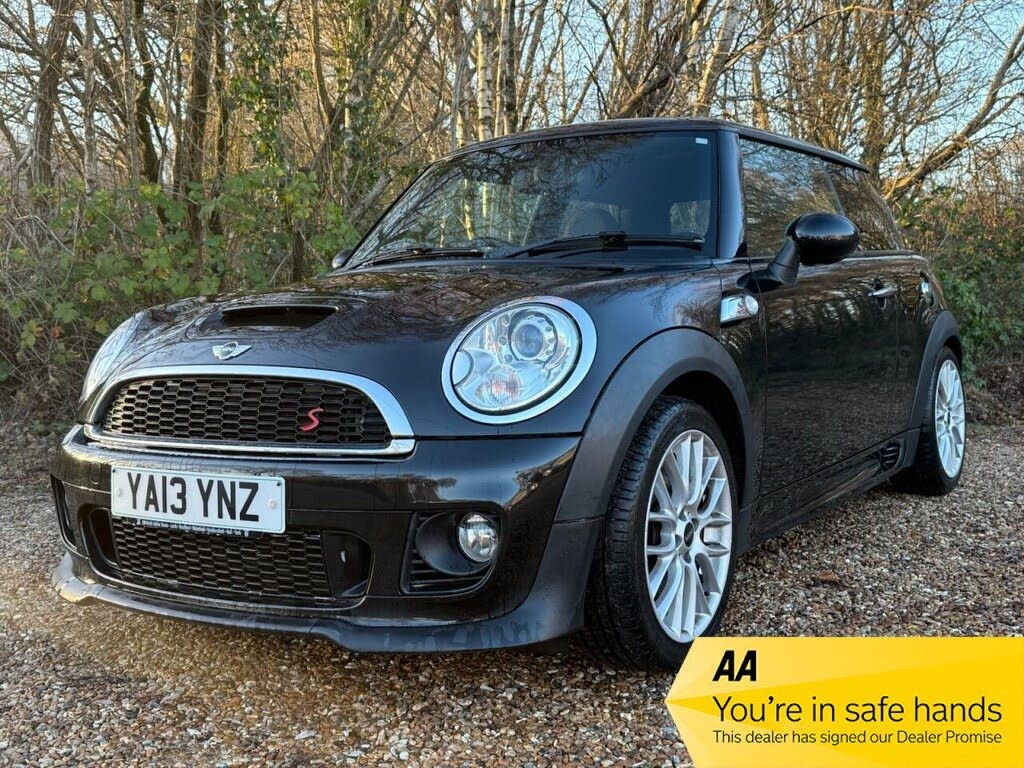 2013 MINI Mini 1.6 Cooper S (184bhp) (Sport Chili) Hatchback 3d