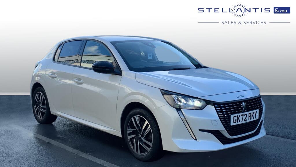 2022 Peugeot 208 1.2 PureTech Allure Premium+ (100ps)