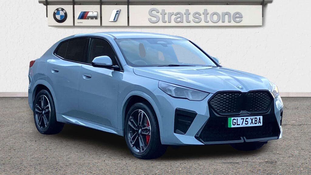 2025 BMW iX2 E xDrive30 Shadow Edition