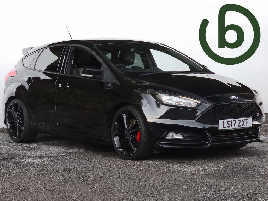2017 Ford Focus 2.0T ST2 Hatchback