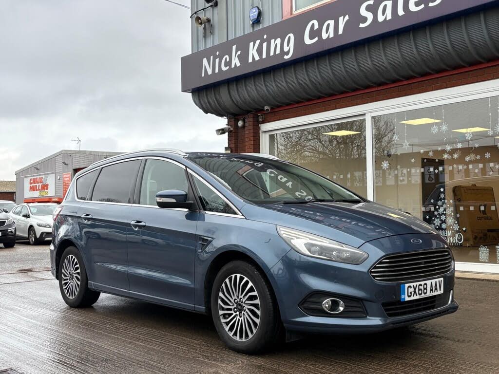 2018 Ford S-MAX 2.0 Titanium (190ps)