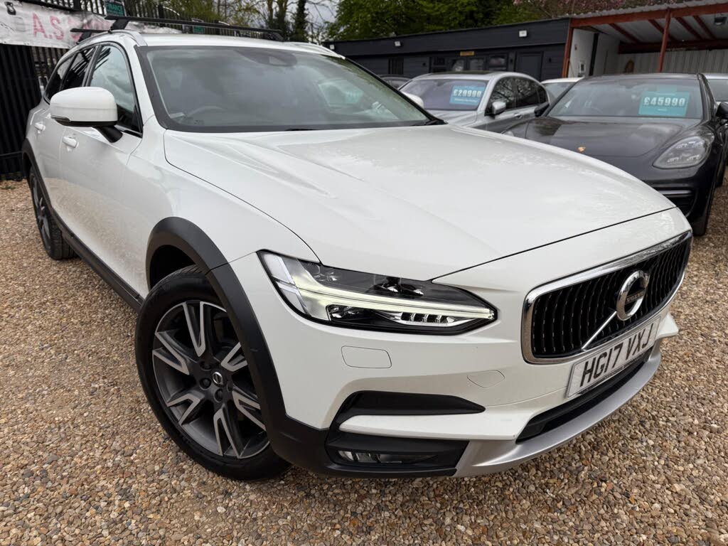 2017 Volvo V90 2.0 T6 Cross Country Volvo Ocean Race