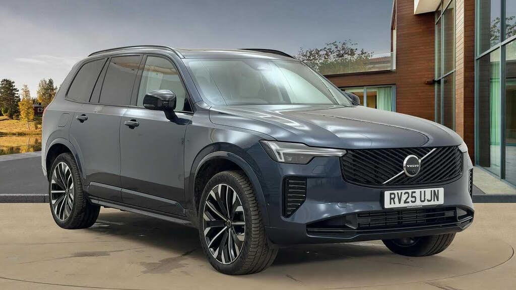 2025 Volvo XC90 2.0 T8 Ultra (Dark