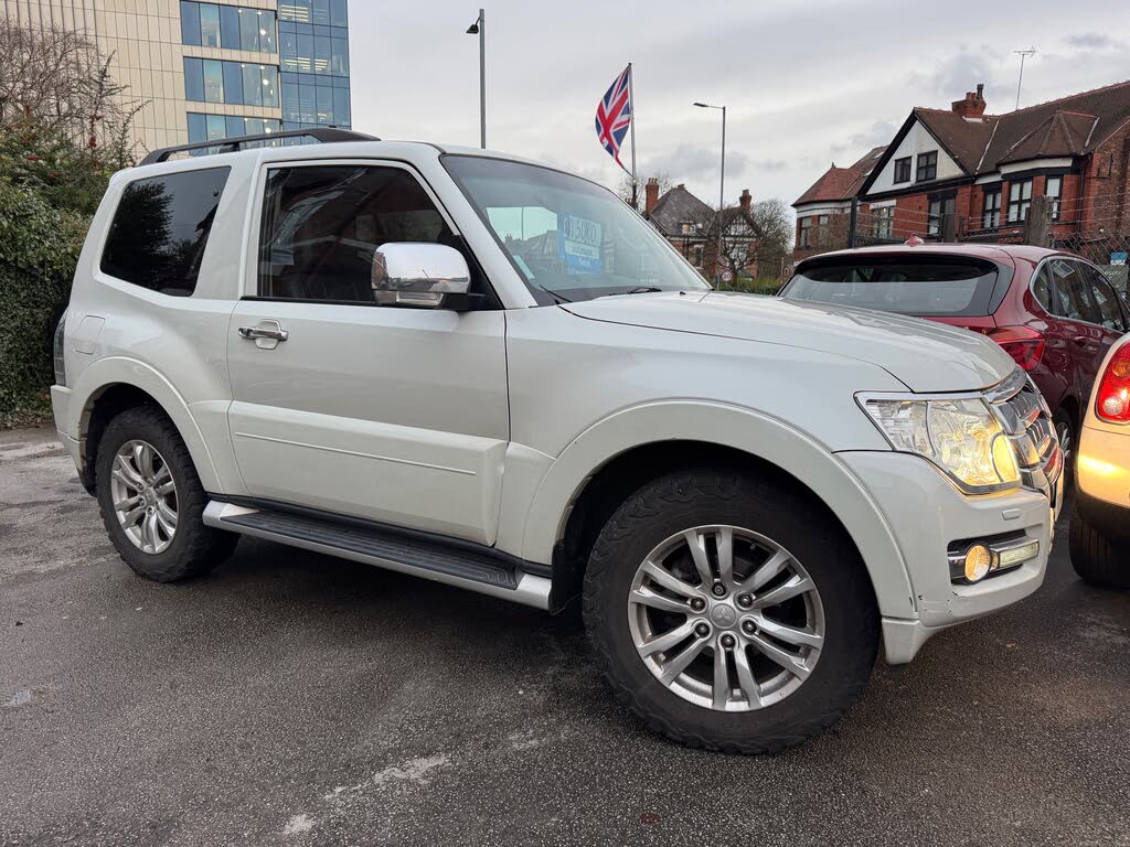 2016 Mitsubishi Shogun 3.2TD Warrior 3.2 DI-DC (197bhp) EU5 Window Van auto