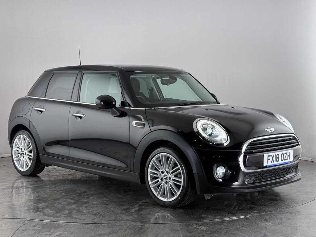 2018 MINI Mini 1.5 Cooper Series II (s/s) Hatchback 5d