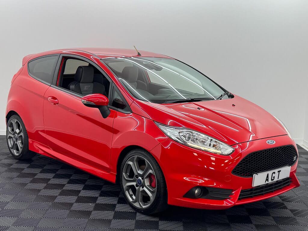 2015 Ford Fiesta 1.6 ST 3
