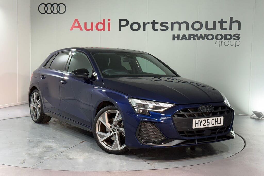2025 Audi A3 1.5 35 TFSI Black Edition Sportback 5d