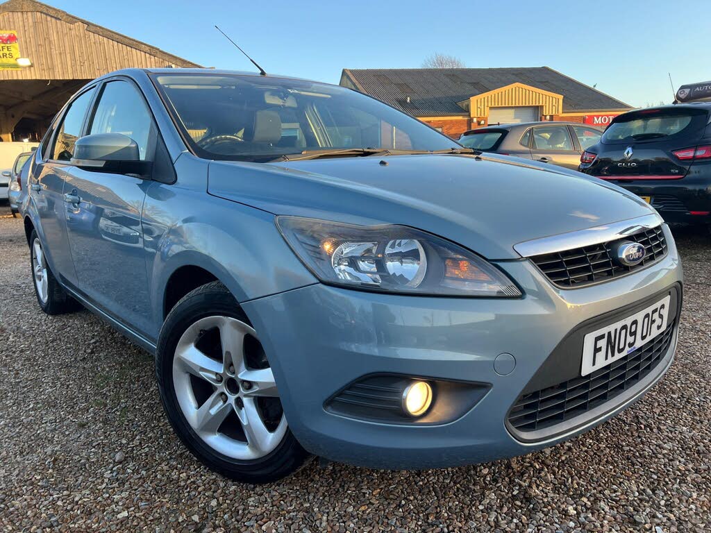 2009 Ford Focus 1.6 Zetec Hatchback 5d auto