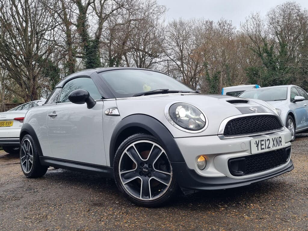 2012 MINI Mini 1.6 Cooper S (Avenue) Coupe 3d