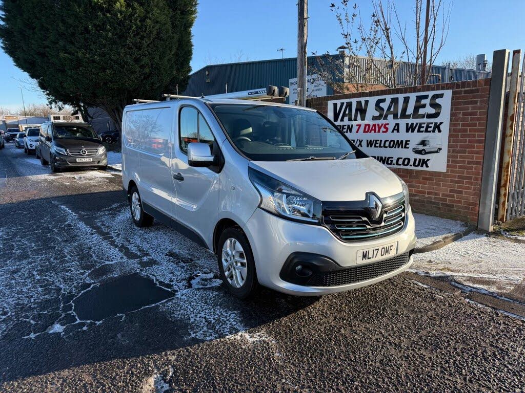 2017 Renault Trafic 1.6dCi SL27 120 Sport Nav Panel
