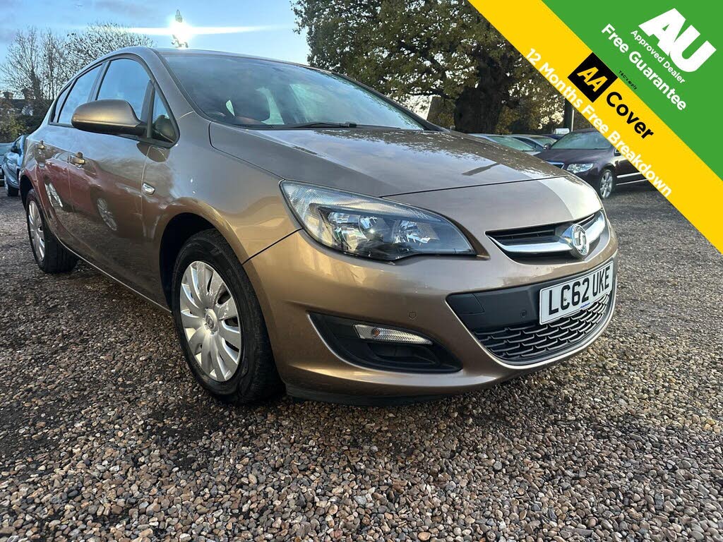 2013 Vauxhall Astra 1.6 Exclusiv Hatchback auto