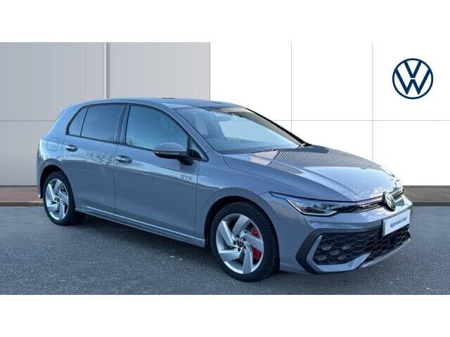 2025 Volkswagen Golf 1.5 TSI GTE