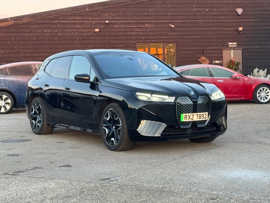 2022 BMW iX E xDrive 40 M Sport Edition
