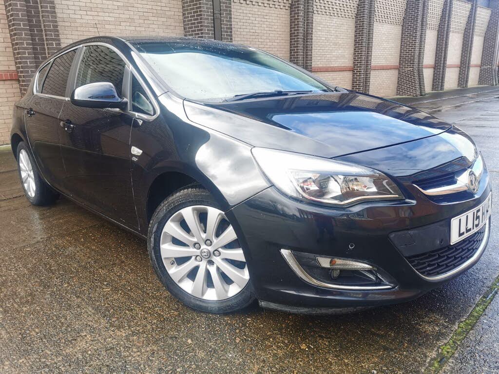 2015 Vauxhall Astra 1.6 Elite Hatchback