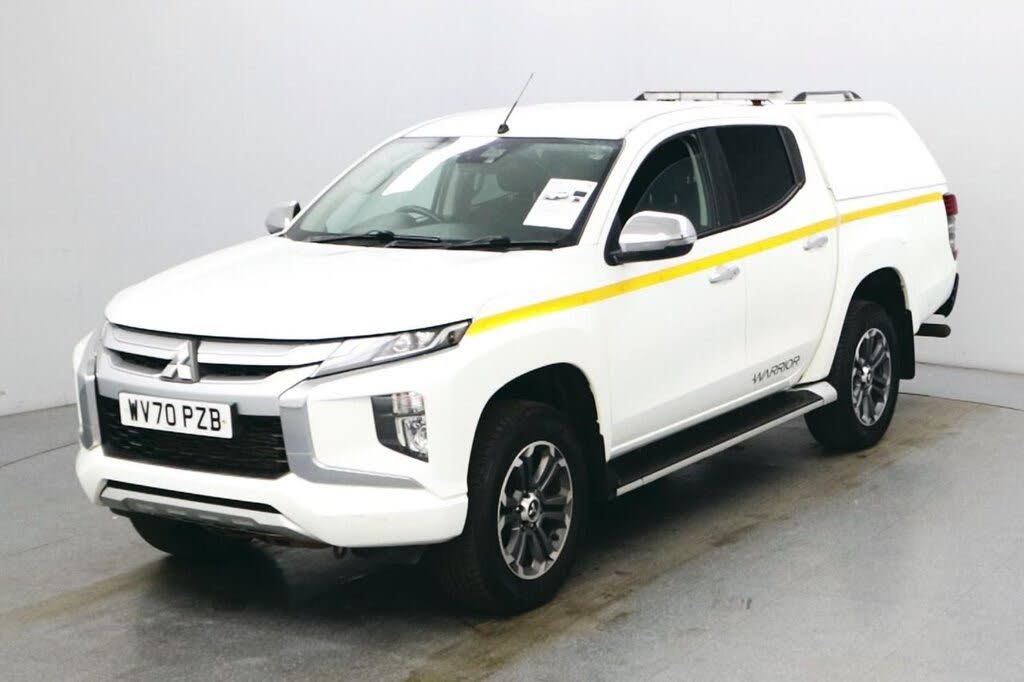 2020 Mitsubishi L200 2.2DI-D Warrior auto