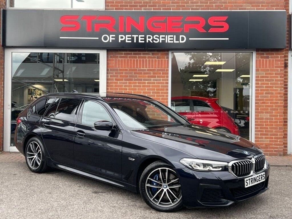 2022 BMW 5 Series 2.0 530e xDrive M Sport Touring 5d